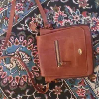 تعدادی لباس و کیف و کفش در حد نو|لباس|شیراز, فرودگاه شهید دستغیب شیراز|دیوار