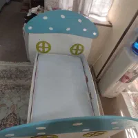 کمد و تخت خواب گهواره ای|اسباب و اثاث بچه|شیراز, میرزاکوچک خان|دیوار