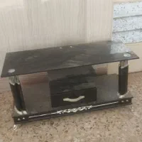 میز تلویزیون شیشه ای