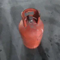 دوتا کپسول گاز|اجاق گاز و لوازم برقی پخت‌وپز|نسیم‌شهر, |دیوار