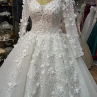 فروش لباس عروس در حد نو