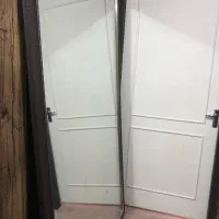 اینه بزرگ دور قاب