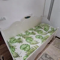 تخت نوجوان کاملا سالم