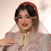خدمات و آموزش زلف و میکاپ و شنیون