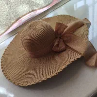 کلاه ساحلی زیبا