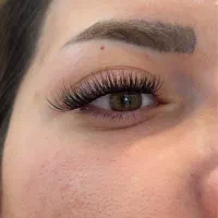 مدل کاشت مژه و آموزش|خدمات آرایشگری و زیبایی|اصفهان, ملک‌شهر|دیوار