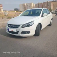 جک‌ جی ۵ اتومات سانروف دار ۱۸۰۰ cc وارداتی