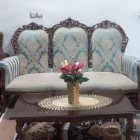 مبل ۹نفره سلطنتی شیک  .‌سالم بدون هیچ  ایرادی