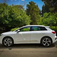 آئودی q4 مدل2025 تجارت خودرو Tkkخسروانی