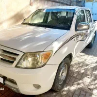 تویوتا هایلوکس دو کابین دنده‌ای، مدل ۲۰۰۷