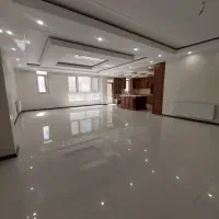 ویلایی ۲۰۰ متری/۳خوابه/آسانسور دار/فاز۵ جزیره