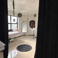 اجاره تخت ماساژ و اکستنشن مژه