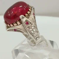 انگشتر یاقوت سرخ