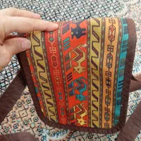 دوتا کیف سنتی باا لباس ست بوده