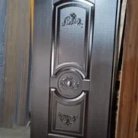 درب چوبی با چوب روسی خشک کن رفته