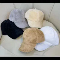 کلاه و گوش گیر وکیف شال عمده و تک با بهترین قیمت|عمدهفروشی|کرج, عظیمیه|دیوار