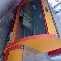 یخچال مغازه بفروش میرسد