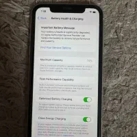 فروش ایفون ۱۱ نرمال|موبایل|قم, آذر (نکویی)|دیوار