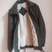 کاپشن|لباس|اهر, |دیوار