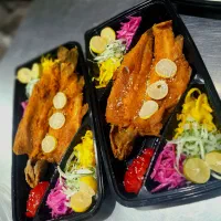 بیک پیک موتوری و یک منشی خانوم نیمه وقت نیازمندیم
