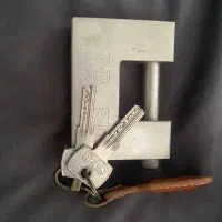 قفل کتابی امریکایی