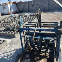 فروش ۲عدد دستگاه بلوک دستی با ویبره برقی|مصالح و تجهیزات ساختمان|سیرجان, |دیوار