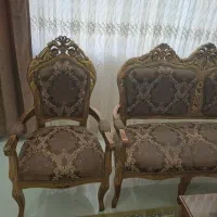 مبل سلطنتی سه نفره با سه تا میز شکیل|مبلمان خانگی و میز عسلی|گلبهار, شهر جدید گلبهار|دیوار