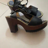 آگهی فروش صندل پاشنه طرح‌چوبی|کیف، کفش، کمربند|پرند, فاز ۰|دیوار