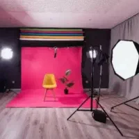 مدلینگ خانم با حقوق بالا