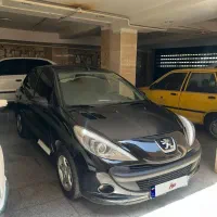 اجاره خودرو ۲۰۷ اتومات مشکی و سفید