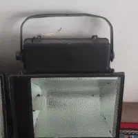 چراغ پروژکتور قوی