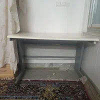 میز کامپیوتر  سالم و محکم
