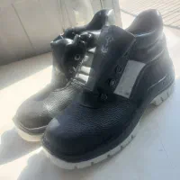 کفش کار ایمنی ۴۲