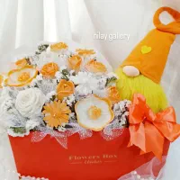 باکس گل شمعی و عروسک تم پاییز