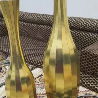 دو عدد گلدان با ارتفاع 140دومی یک متر
