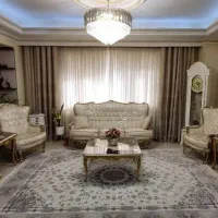 فروش مبل کلاسیک ۷ نفره با میز نهار خوری ۸ نفره