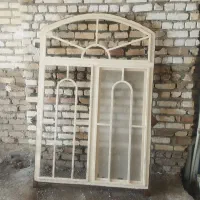 پنجره درحدنوتمیزوسالم بدون پوسیدگی به وزن سنگین