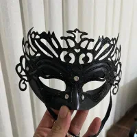 ماسک مهمانی و شب