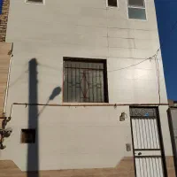 اجاره یک واحد تجاری و مسکونی