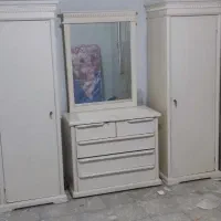 آینه کمد