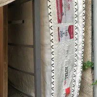 تشک طبی  و پایه فلزی زیرش
