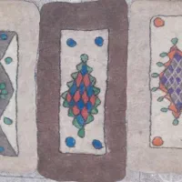 نمدوفرش گوسفندطبیعی ودرمانی(دیکس پادرد)ضخیم ودستی|گلیم، جاجیم، گبه|تبریز, |دیوار