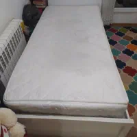 تخت یک نفره دوعود بخاطرنداشتن جا بفروش میرسد