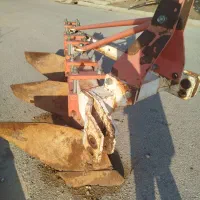 گاو آهن سه خیش