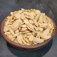 فروش تخمه کدو و هندوانه