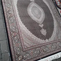 فرش ماهی اصیل ۱۰۰۰شانه اصل تراکم ۳۰۰۰‌زرنیم|فرش|تبریز, |دیوار