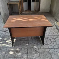 میز تحریر سالم