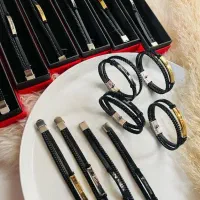 دستبند چرم و زنجیر مردانه هدیه روز مرد|بدلیجات|کرمان, |دیوار