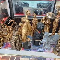 حراج مجسمه های دکوری بعلت جمع آوری