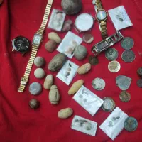 ساعت قدیمی هستن زد آب اصلی و تو عکس مش